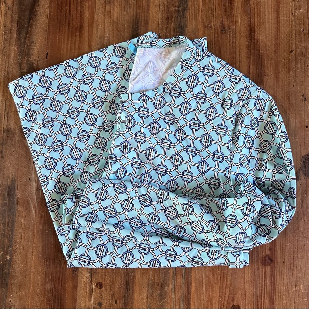 J. McLaughlin Aqua and White Geometric Top